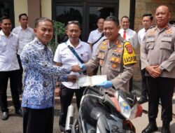 Kapolres Lampung Tengah Kembalikan Sepeda Motor Hasil Curian Kepada Pemiliknya, Korban : Terimakasih Pak Polisi