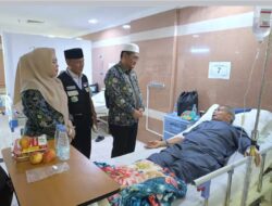 Pj. Bupati Jenguk Jamaah di Rumah Sakit