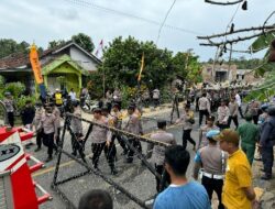 Kapolres Pesisir Barat Pimpin Simulasi Sispamkota Ciptakan Pilkada Aman dan Damai.