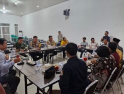 Puluhan Personel Polres Lampung Tengah Amankan Penetapan Calon Kepala Daerah